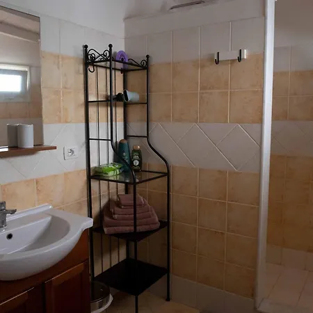 Elmani Holiday home *