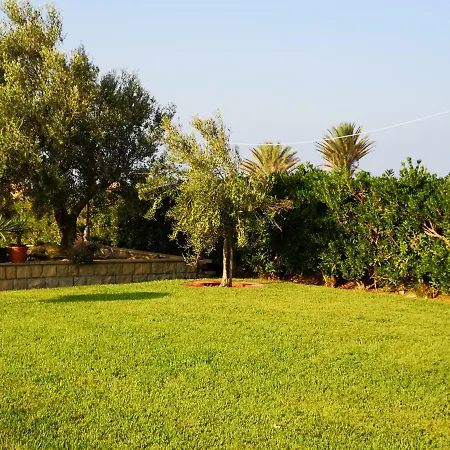 Elmani Holiday home *